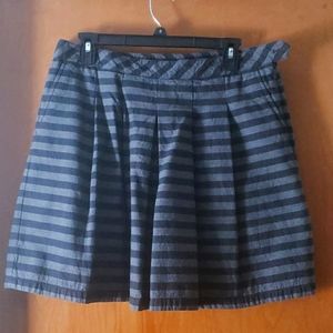 Pleated Gap skirt